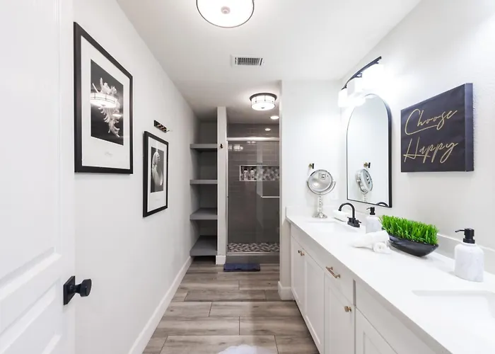 4 Bdr With Gym & Hot Tub Сasa de vacaciones Phoenix