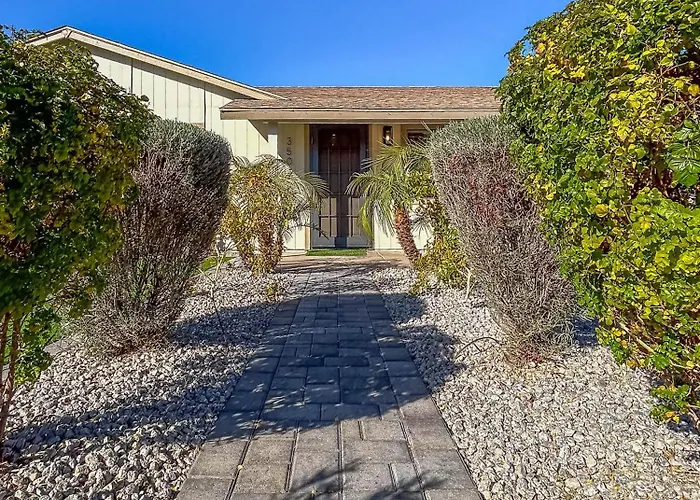 4 Bdr With Gym & Hot Tub * Phoenix