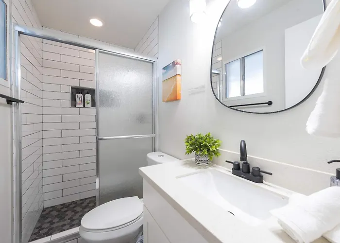 4 Bdr With Gym & Hot Tub Сasa de vacaciones Phoenix